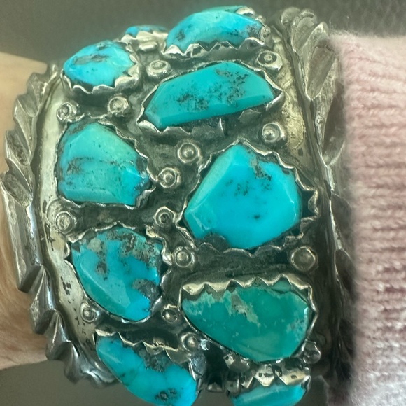 Exquisite Old Turquoise Treasure Cuff 30%Off !! - Picture 5 of 13